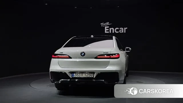 BMW 7 Series (G70) id 2993136 из Кореи 14