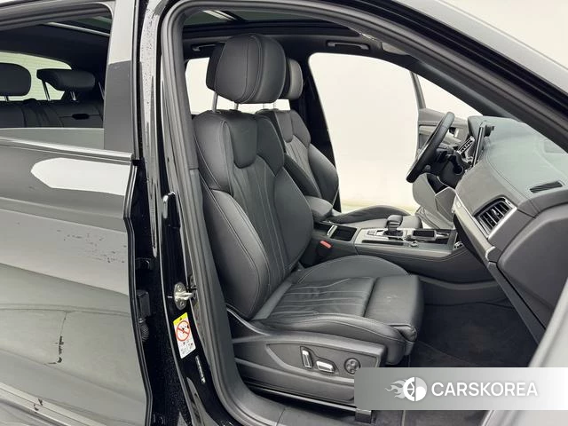 Audi Q5L id 4290468 из Китая 22