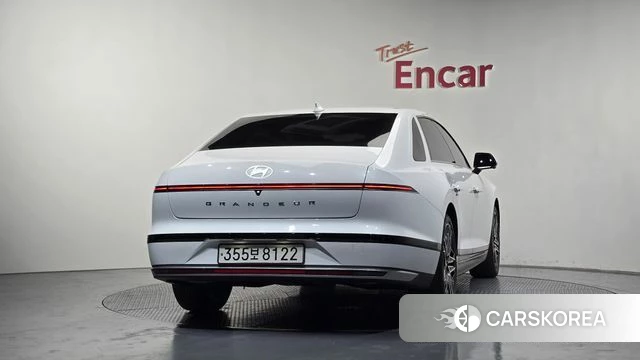 Hyundai Grandeur (GN7) id 4428120 из Кореи 14