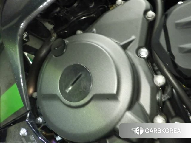 Engine photo