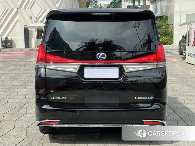 Lexus LM id 4359609 из Китая 22