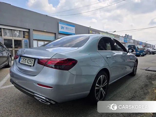 Mercedes-Benz E-Class W213 2022 Серебряный из Кореи, фото 5