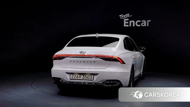 Hyundai The New Grandeur IG id 3402377 из Кореи 14