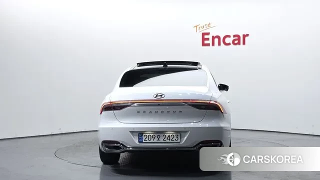 Hyundai The New Grandeur IG Hybrid id 3596945 из Кореи 14