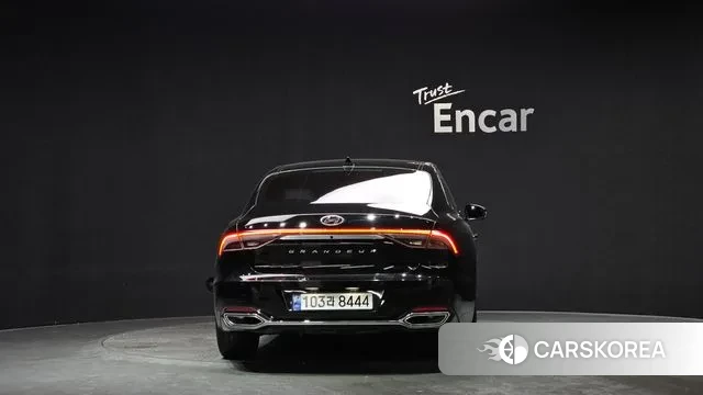 Hyundai The New Grandeur IG id 3671547 из Кореи 14