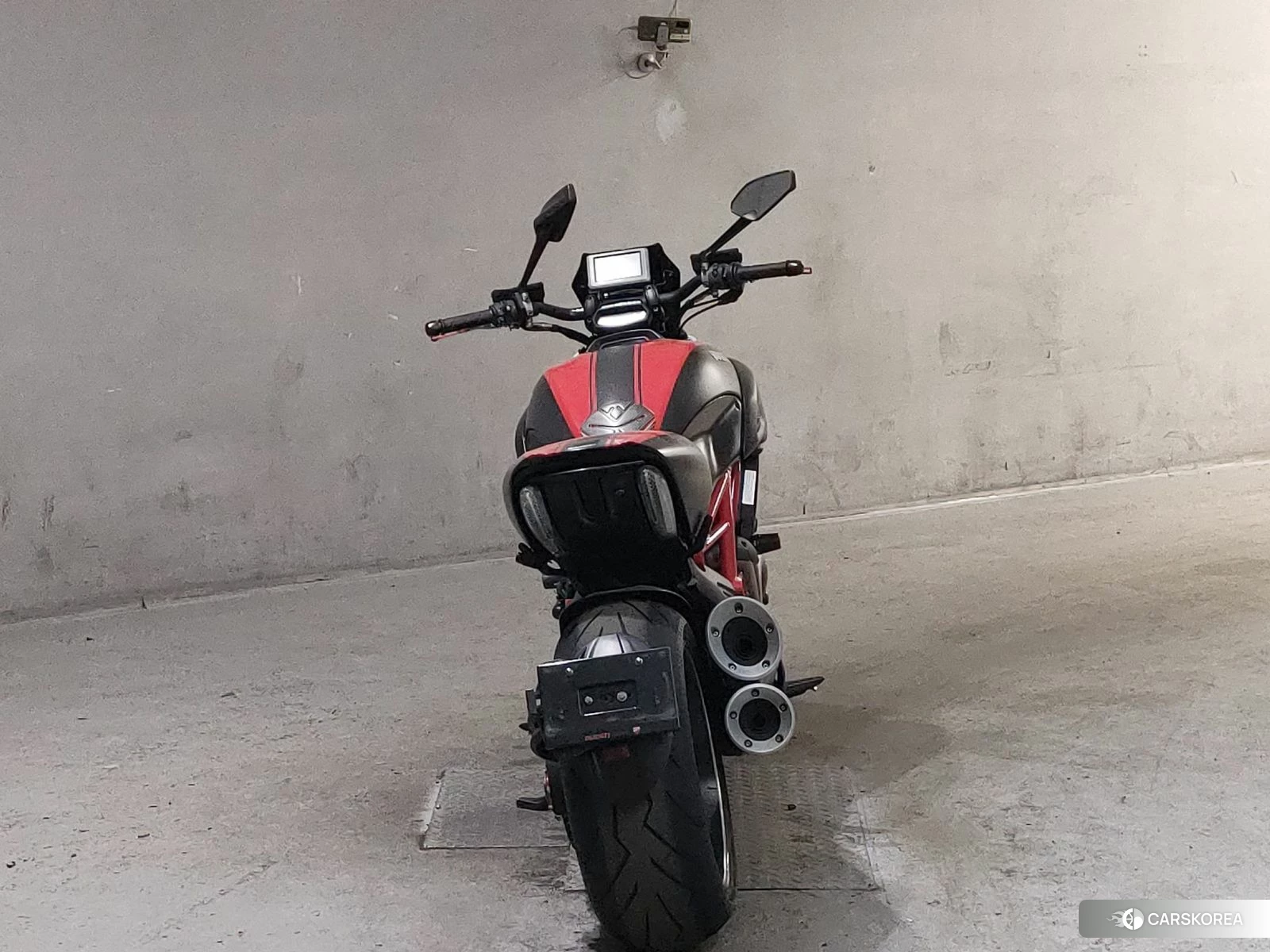 Проданный Ducati DIAVEL CARBON 2015 из Японии, фото 2