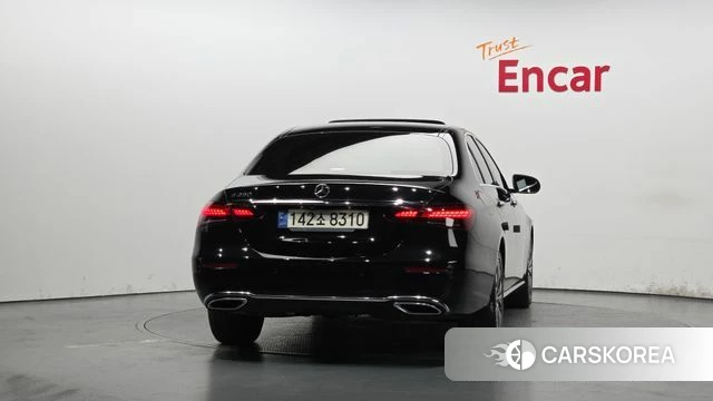 Mercedes-Benz E-Class W213 id 4187438 из Кореи 24