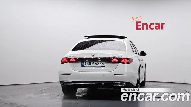 Mercedes-Benz E-Class W214 id 2650429 из Кореи 14