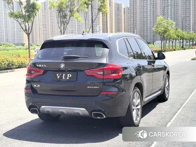 BMW X3 2021 Черный из Китая, фото 4