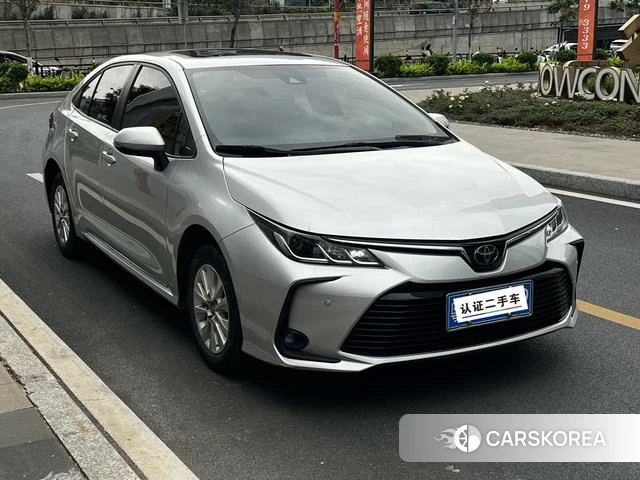 Toyota Corolla 2021 Серебристо-серый из Китая, фото 4