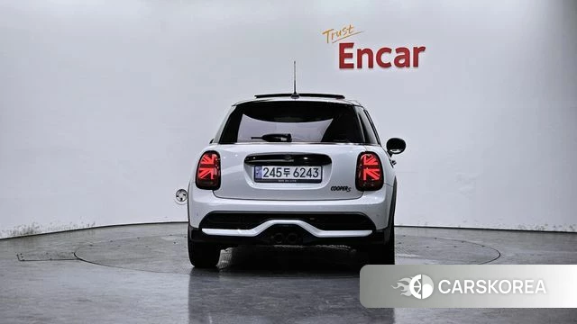 Mini Cooper S id 4302509 из Кореи 24