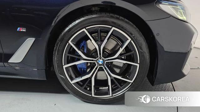 BMW 5 Series (G30) id 4893569 из Кореи 24