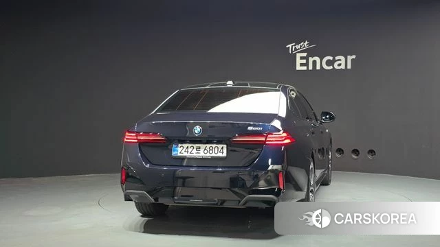 BMW 5 Series (G60) id 3890980 из Кореи 14