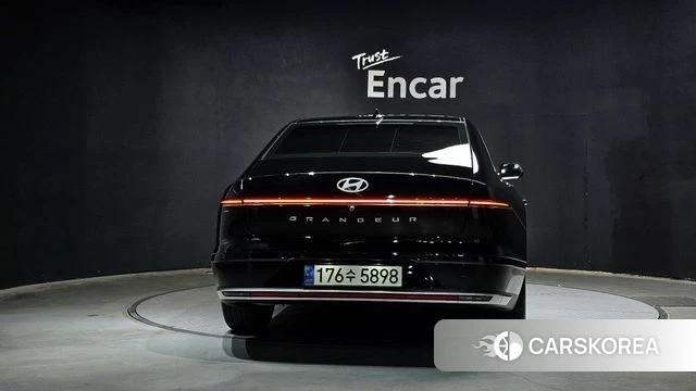 Hyundai Grandeur (GN7) id 4330016 из Кореи 24