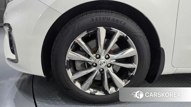 Kia The New Carnival id 4931123 из Кореи 30