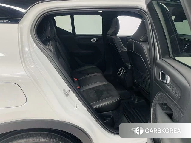 Volvo XC40 id 4211597 из Китая 11