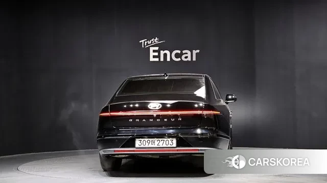 Hyundai Grandeur (GN7) id 3580804 из Кореи 14