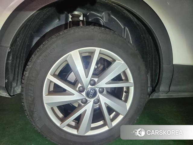 Audi Q2 2023 Белый из Кореи, фото 6