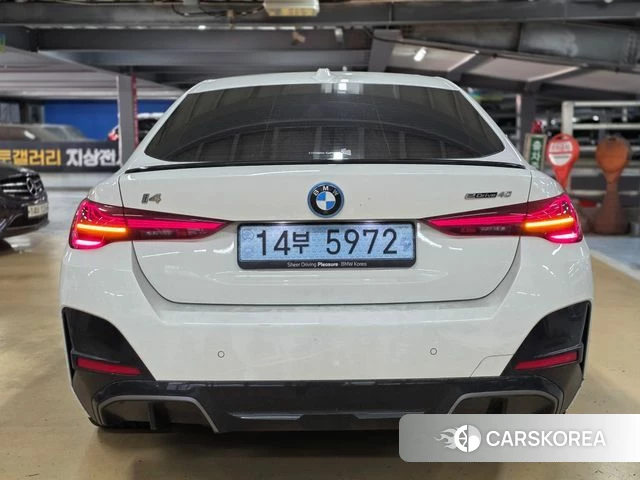 BMW i4 2025 Белый из Кореи, фото 4