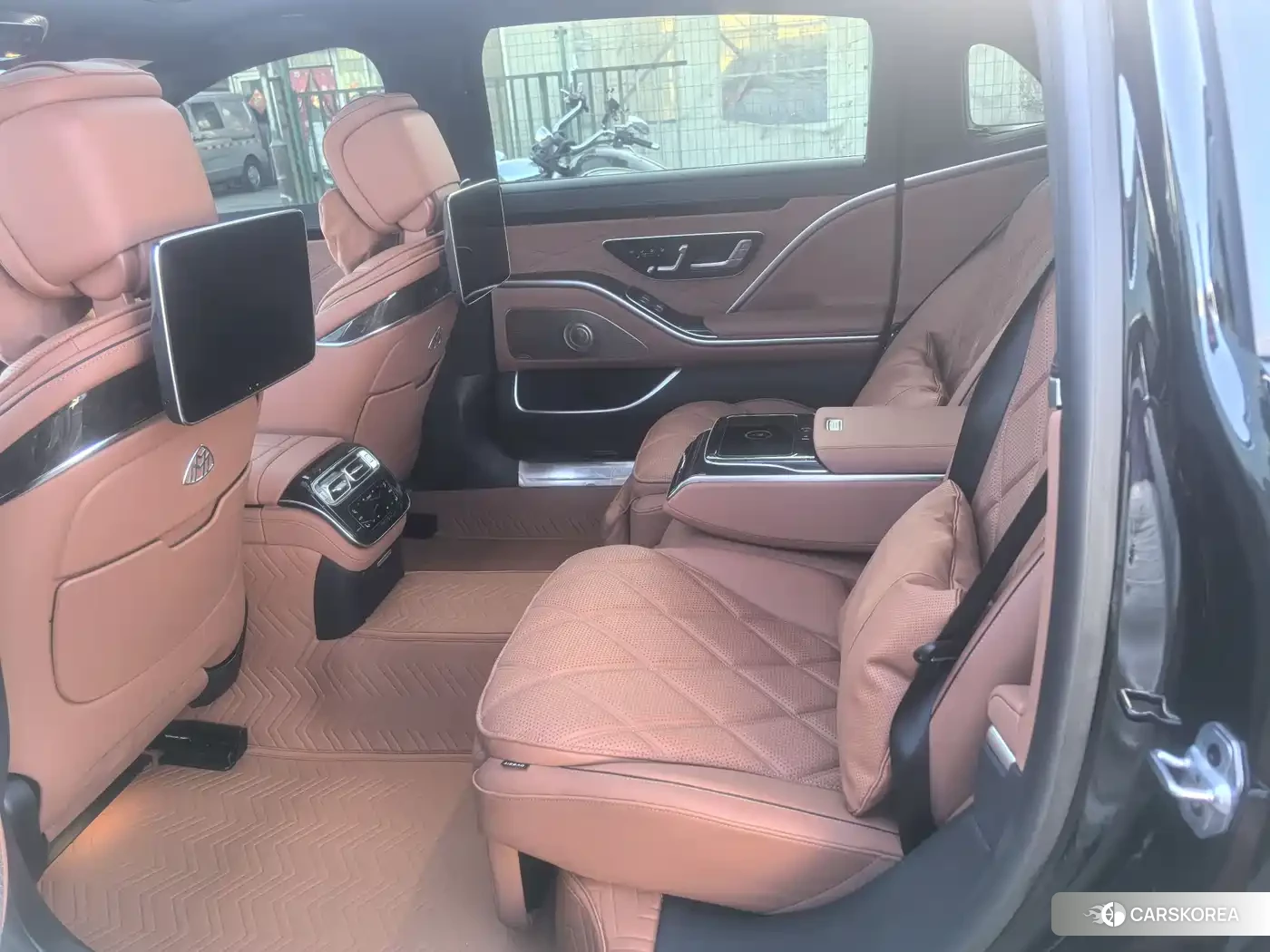 Mercedes-Benz Maybach S-Class 2023 Черный из Китая, фото 4
