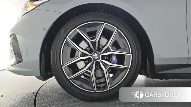 BMW 5 Series (G60) id 4783385 из Кореи 30