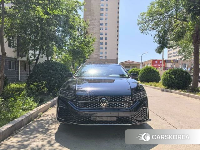 Volkswagen Passat 2022 Черный из Китая, фото 4