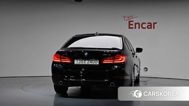 BMW 5 Series (G30) id 4525457 из Кореи 30