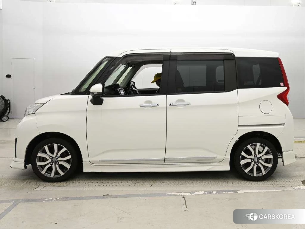 Toyota Roomy 2019 из Японии, фото 4