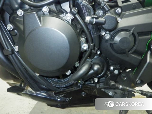Engine photo