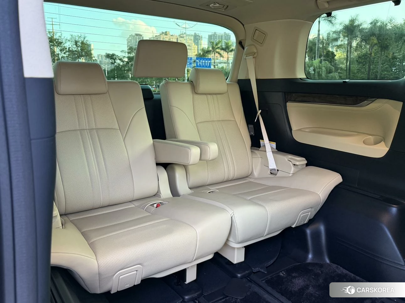 Toyota Elfa id 4487534 из Китая 10