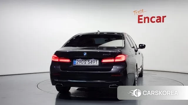 BMW 5 Series (G30) id 3095035 из Кореи 14