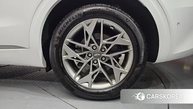 Genesis GV70 id 3513841 из Кореи 14