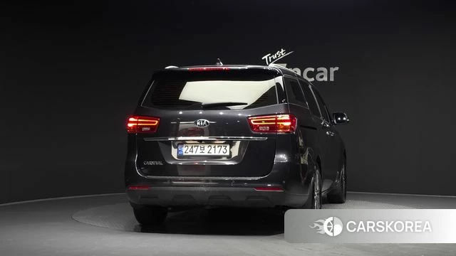 Kia The New Carnival id 4610377 из Кореи 25