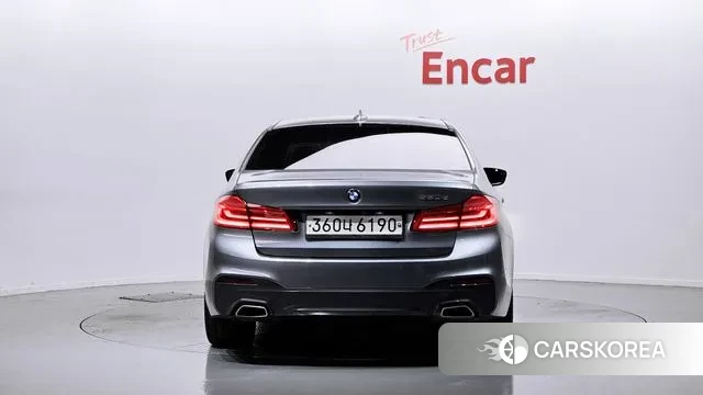 BMW 5 Series (G30) id 2990808 из Кореи 14