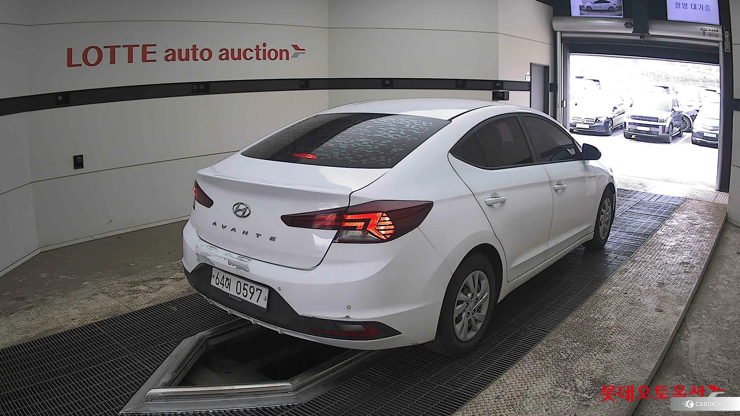 Hyundai Avante id 3888348 из Кореи 31