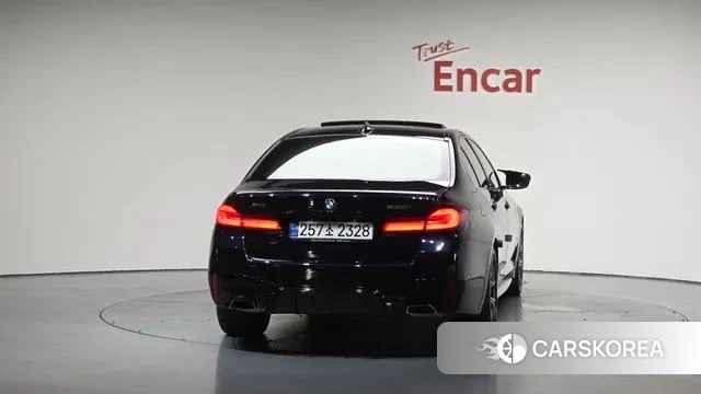 BMW 5 Series (G30) id 3185697 из Кореи 14