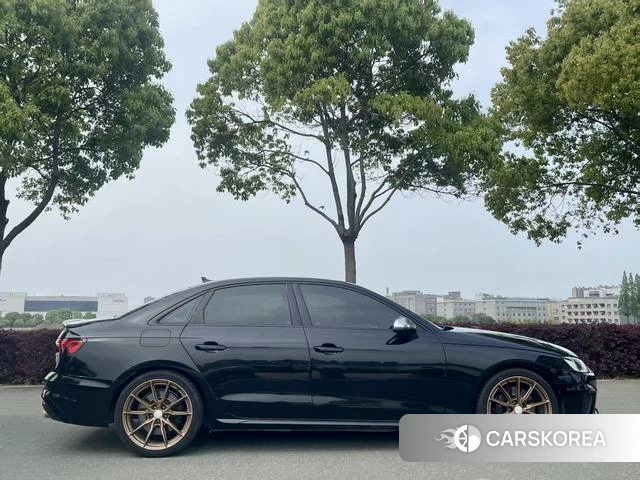 Audi S4 id 4307437 из Китая 12