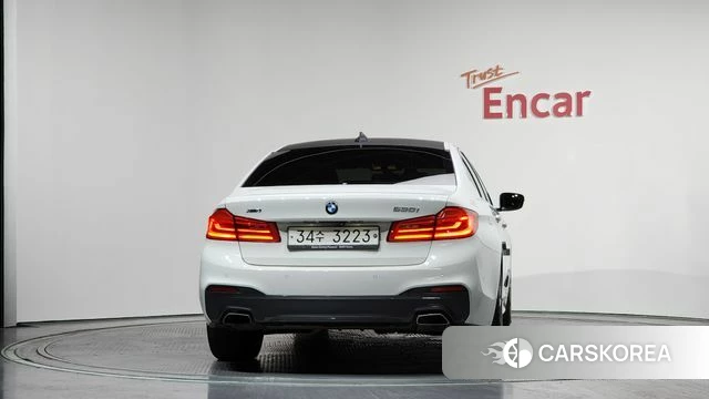 BMW 5 Series (G30) id 3821098 из Кореи 14