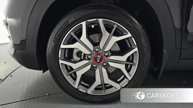 Kia Seltos id 4495888 из Кореи 28