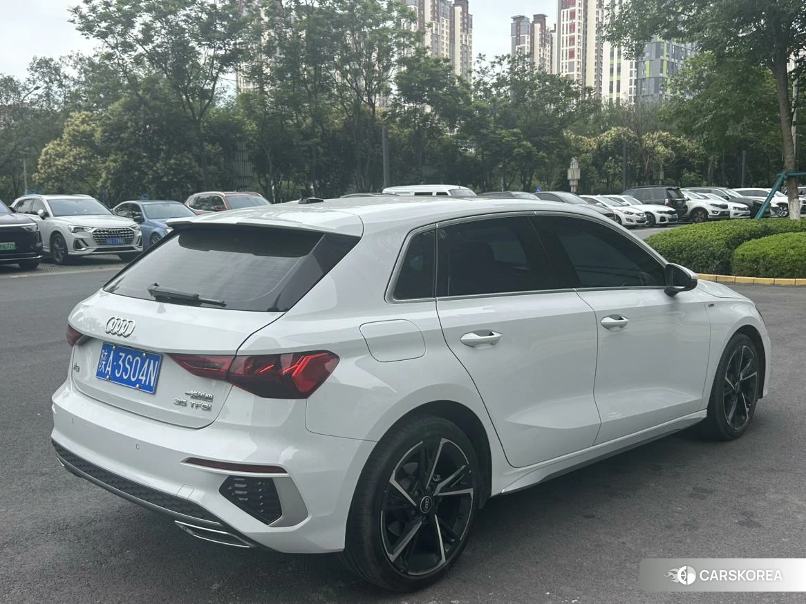Audi A3 2023 Белый из Китая, фото 4