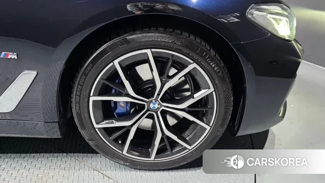 BMW 5 Series (G30) id 3600644 из Кореи 14