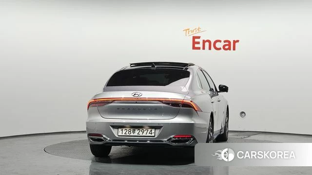 Hyundai The New Grandeur IG Hybrid id 4303903 из Кореи 14
