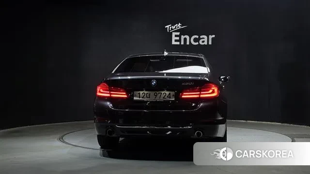 BMW 5 Series (G30) id 3302567 из Кореи 14