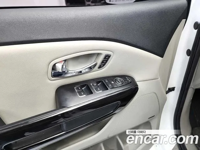 Kia The New Carnival id 2706931 из Кореи 14