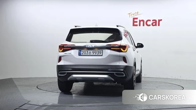 Kia Seltos id 4195275 из Кореи 14