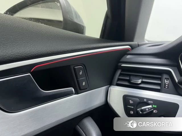 Audi A4L id 4299891 из Китая 11