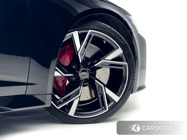 Audi RS 6 id 4253697 из Китая 15