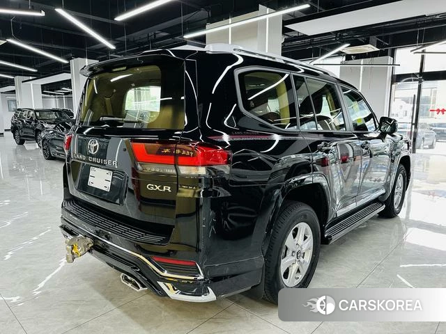 Toyota Land Cruiser (imported) 2024 Черный из Китая, фото 4