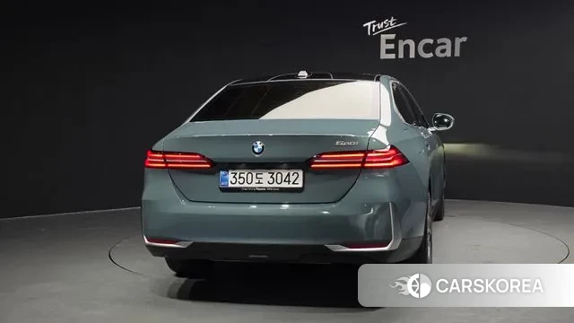 BMW 5 Series (G60) id 3689426 из Кореи 14