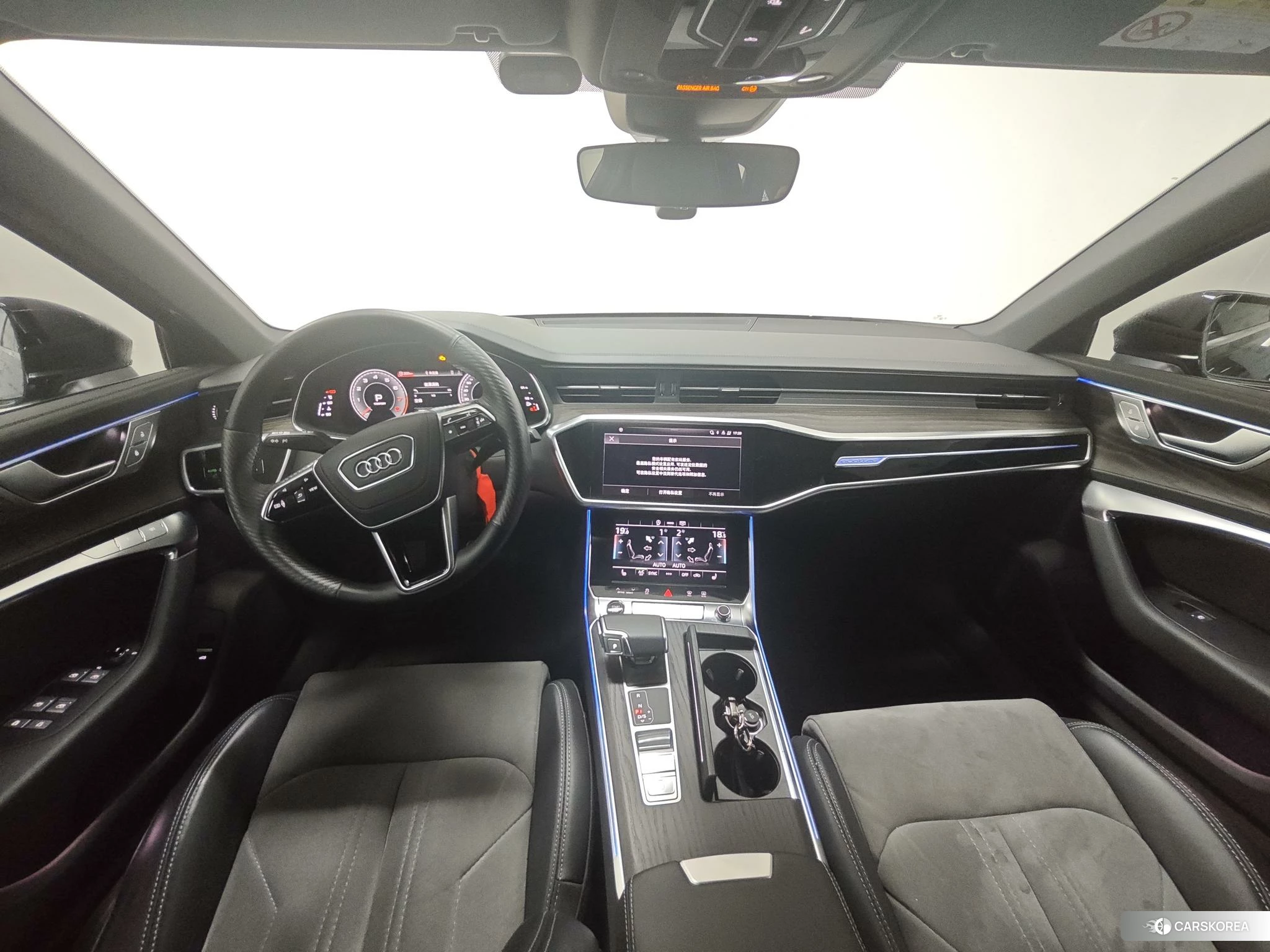 Audi A6L id 4479750 из Китая 11